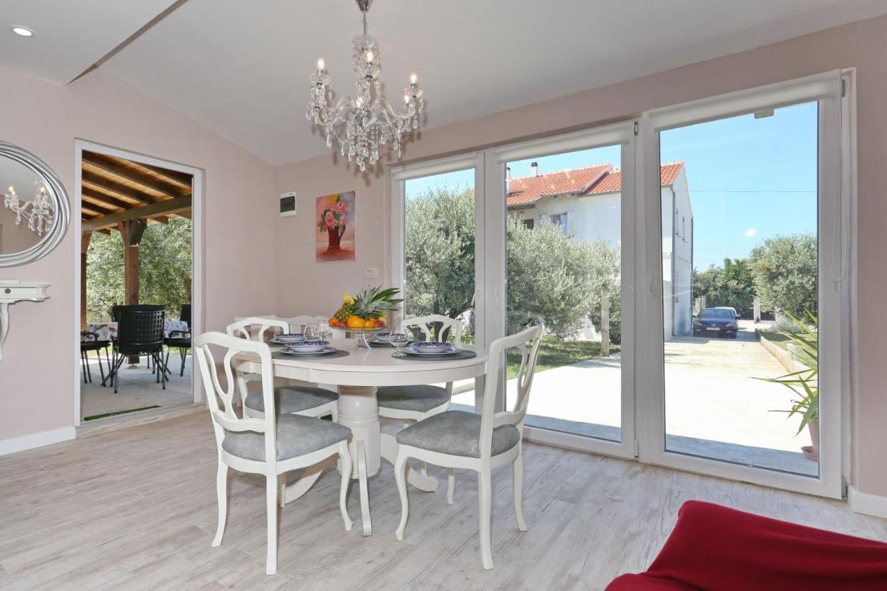 Hacienda Mia With Yacuzzi,Bbq , Free Parking Villa Zadar Exterior foto
