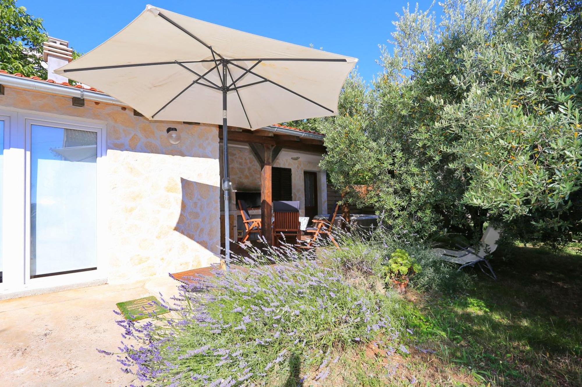 Hacienda Mia With Yacuzzi,Bbq , Free Parking Villa Zadar Exterior foto
